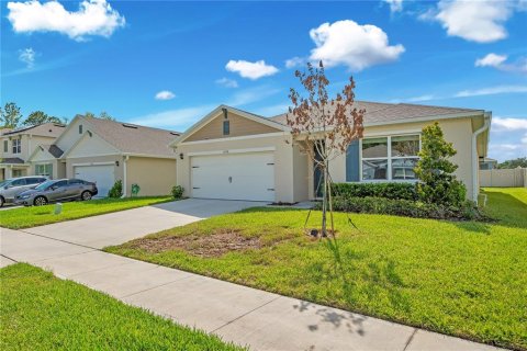 House in Sanford, Florida 4 bedrooms, 170.57 sq.m. № 2150480 - photo 7