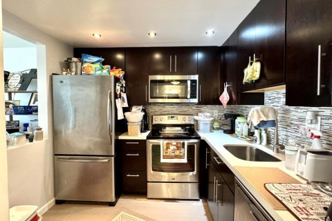 Condo in Boca Raton, Florida, 1 bedroom  № 2399995 - photo 4