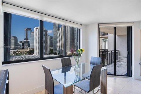 Condo in Miami, Florida, 2 bedrooms  № 1865449 - photo 7