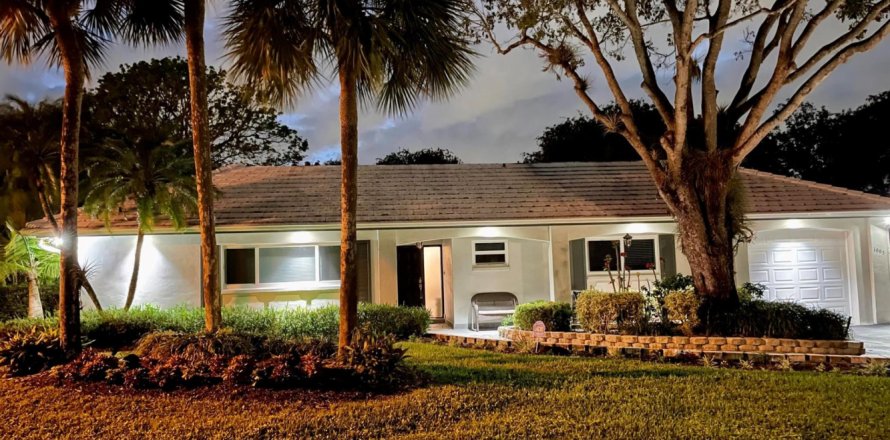 Villa ou maison à Pompano Beach, Floride 3 chambres, 244.33 m2 № 1104663