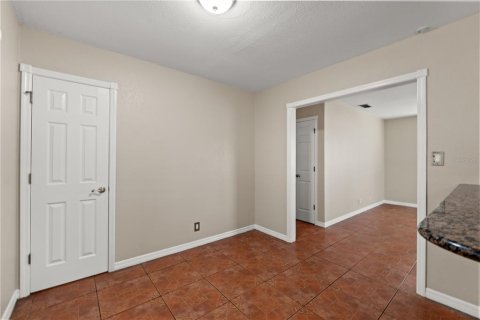 House in Tampa, Florida 3 bedrooms, 111.48 sq.m. № 1880805 - photo 10