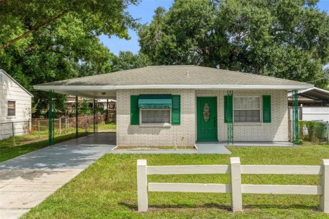 House in Tampa, Florida 3 bedrooms, 111.48 sq.m. № 1880805 - photo 2