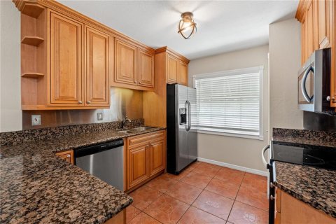 House in Tampa, Florida 3 bedrooms, 111.48 sq.m. № 1880805 - photo 5