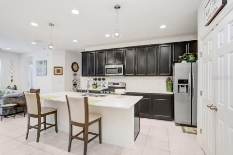 Adosado en venta en Apollo Beach, Florida, 4 dormitorios, 182.65 m2 № 2124232 - foto 6