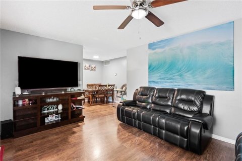 Condominio en venta en Coral Springs, Florida, 2 dormitorios, 68.56 m2 № 2193763 - foto 3