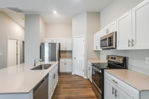 House in Davenport, Florida 3 bedrooms, 150.04 sq.m. № 1917782 - photo 3