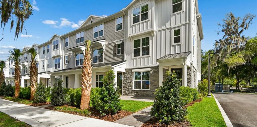 Townhouse in Oviedo, Florida 4 bedrooms, 188.13 sq.m. № 2092888