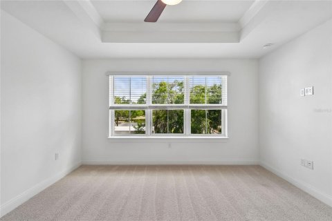 Townhouse in Oviedo, Florida 4 bedrooms, 188.13 sq.m. № 2092888 - photo 17
