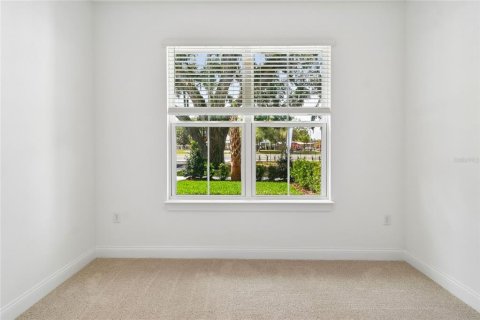 Townhouse in Oviedo, Florida 4 bedrooms, 188.13 sq.m. № 2092888 - photo 9