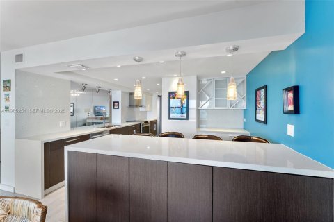 Copropriété à vendre à Lauderdale-by-the-Sea, Floride: 2 chambres, 157.93 m2 № 2027002 - photo 13