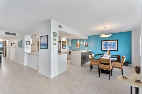 Copropriété à vendre à Lauderdale-by-the-Sea, Floride: 2 chambres, 157.93 m2 № 2027002 - photo 5