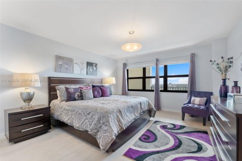 Copropriété à vendre à Lauderdale-by-the-Sea, Floride: 2 chambres, 157.93 m2 № 2027002 - photo 18