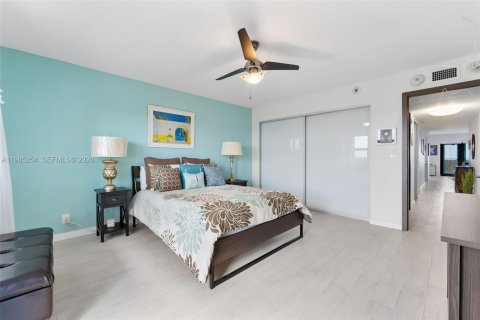 Copropriété à vendre à Lauderdale-by-the-Sea, Floride: 2 chambres, 157.93 m2 № 2027002 - photo 29