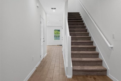 Townhouse in Tavares, Florida 3 bedrooms, 134.8 sq.m. № 2206984 - photo 4