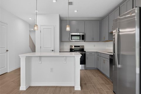 Townhouse in Tavares, Florida 3 bedrooms, 134.8 sq.m. № 2206984 - photo 8