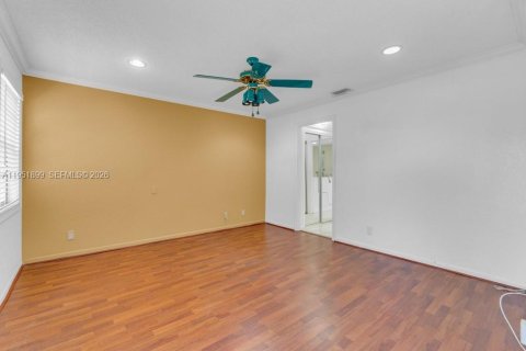 Купить таунхаус в Тамарак, Флорида 3 спальни, 167.87м2, № 2007572 - фото 21