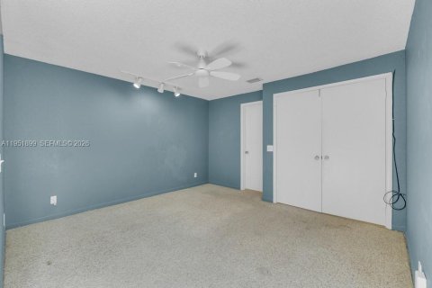 Купить таунхаус в Тамарак, Флорида 3 спальни, 167.87м2, № 2007572 - фото 30