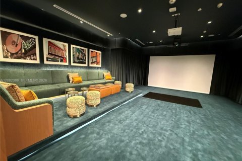 Condo in Miami, Florida, 1 bedroom  № 2067738 - photo 27