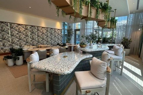 Condo in Miami, Florida, 1 bedroom  № 2067738 - photo 14