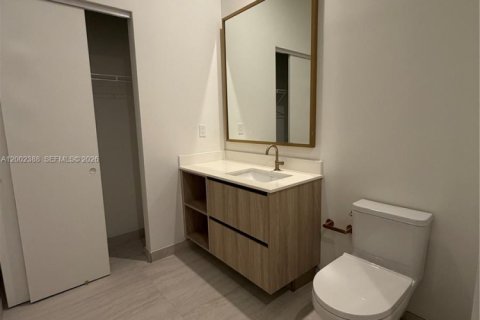 Condo in Miami, Florida, 1 bedroom  № 2067738 - photo 7