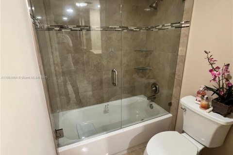 Copropriété à vendre à Coral Springs, Floride: 2 chambres, 125.42 m2 № 1946719 - photo 5