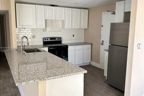 Copropriété à vendre à Coral Springs, Floride: 2 chambres, 125.42 m2 № 1946719 - photo 2