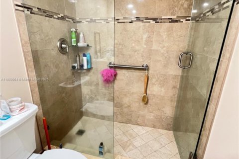 Copropriété à vendre à Coral Springs, Floride: 2 chambres, 125.42 m2 № 1946719 - photo 6