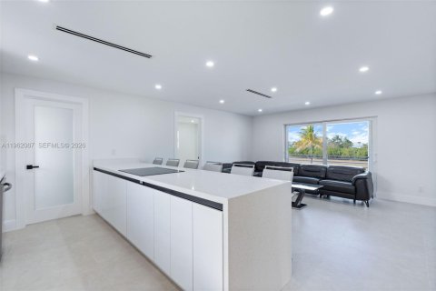 Villa ou maison à vendre à Big Pine Key, Floride: 3 chambres, 111.48 m2 № 2080893 - photo 25