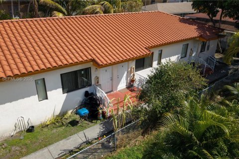 Immobilier commercial à vendre à Miami, Floride № 2080210 - photo 18