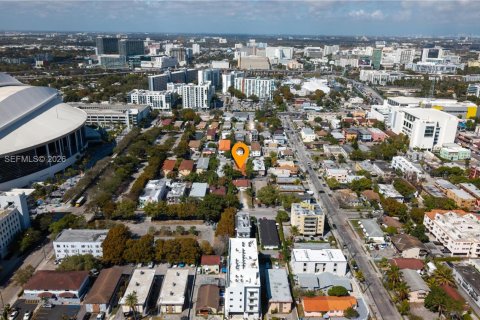 Immobilier commercial à vendre à Miami, Floride № 2080210 - photo 2