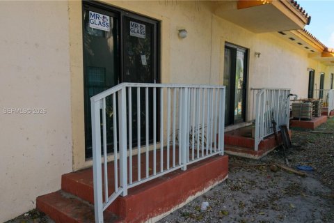 Immobilier commercial à vendre à Miami, Floride № 2080210 - photo 26
