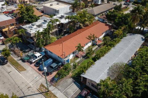 Immobilier commercial à vendre à Miami, Floride № 2080210 - photo 16
