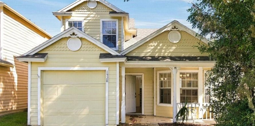 Villa ou maison à Winter Springs, Floride 3 chambres, 136.38 m2 № 2434890