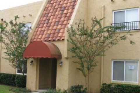 Condominio en venta en Jacksonville, Florida, 1 dormitorio, 78.5 m2 № 835677 - foto 1