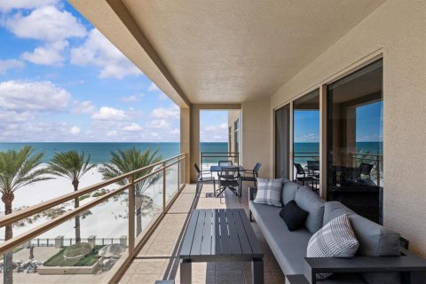 Condo in Clearwater, Florida, 2 bedrooms  № 2398318 - photo 16