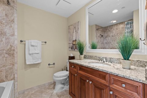 Condo in Clearwater, Florida, 2 bedrooms  № 2398318 - photo 15