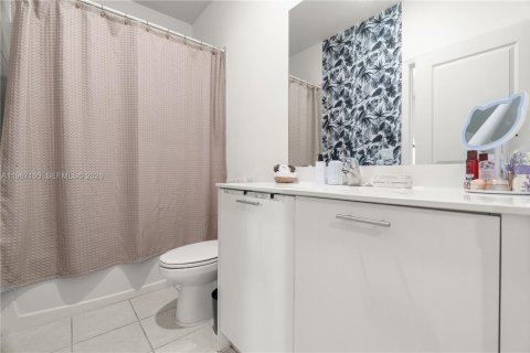 Townhouse in Miami, Florida 3 bedrooms, 123.37 sq.m. № 2028470 - photo 7