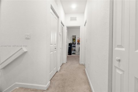 Townhouse in Miami, Florida 3 bedrooms, 123.37 sq.m. № 2028470 - photo 20