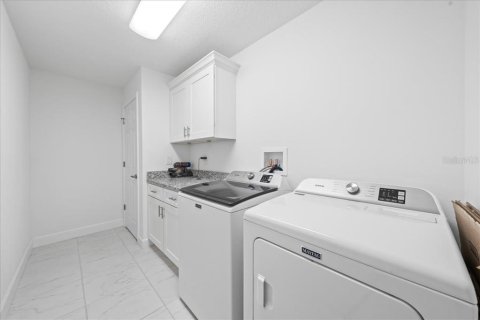 Townhouse in Melbourne, Florida 3 bedrooms, 180.69 sq.m. № 1724267 - photo 19
