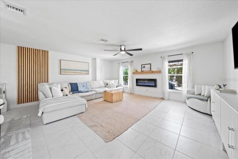 Townhouse in Melbourne, Florida 3 bedrooms, 180.69 sq.m. № 1724267 - photo 3