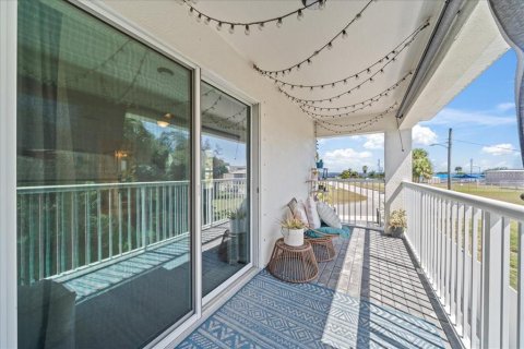 Townhouse in Melbourne, Florida 3 bedrooms, 180.69 sq.m. № 1724267 - photo 13