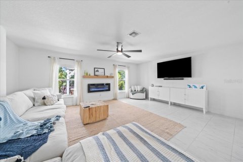 Townhouse in Melbourne, Florida 3 bedrooms, 180.69 sq.m. № 1724267 - photo 5