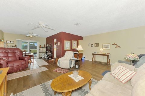 Villa ou maison à vendre à North Port, Floride: 2 chambres, 125.88 m2 № 2096288 - photo 15