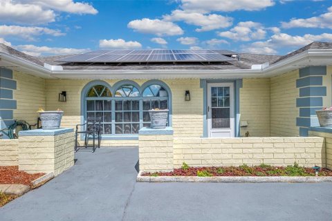 Villa ou maison à vendre à North Port, Floride: 2 chambres, 125.88 m2 № 2096288 - photo 5