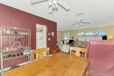 Villa ou maison à vendre à North Port, Floride: 2 chambres, 125.88 m2 № 2096288 - photo 12