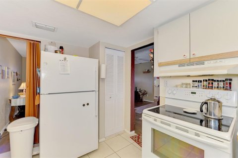 Villa ou maison à vendre à North Port, Floride: 2 chambres, 125.88 m2 № 2096288 - photo 22