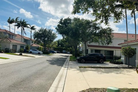 Townhouse in Riviera Beach, Florida 4 bedrooms, 145.95 sq.m. № 2177148 - photo 9