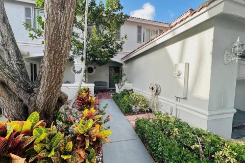Townhouse in Riviera Beach, Florida 4 bedrooms, 145.95 sq.m. № 2177148 - photo 18