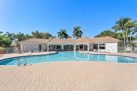 Townhouse in Riviera Beach, Florida 4 bedrooms, 145.95 sq.m. № 2177148 - photo 30