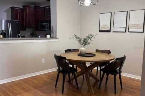 Townhouse in Tampa, Florida 3 bedrooms, 169.08 sq.m. № 2237638 - photo 9
